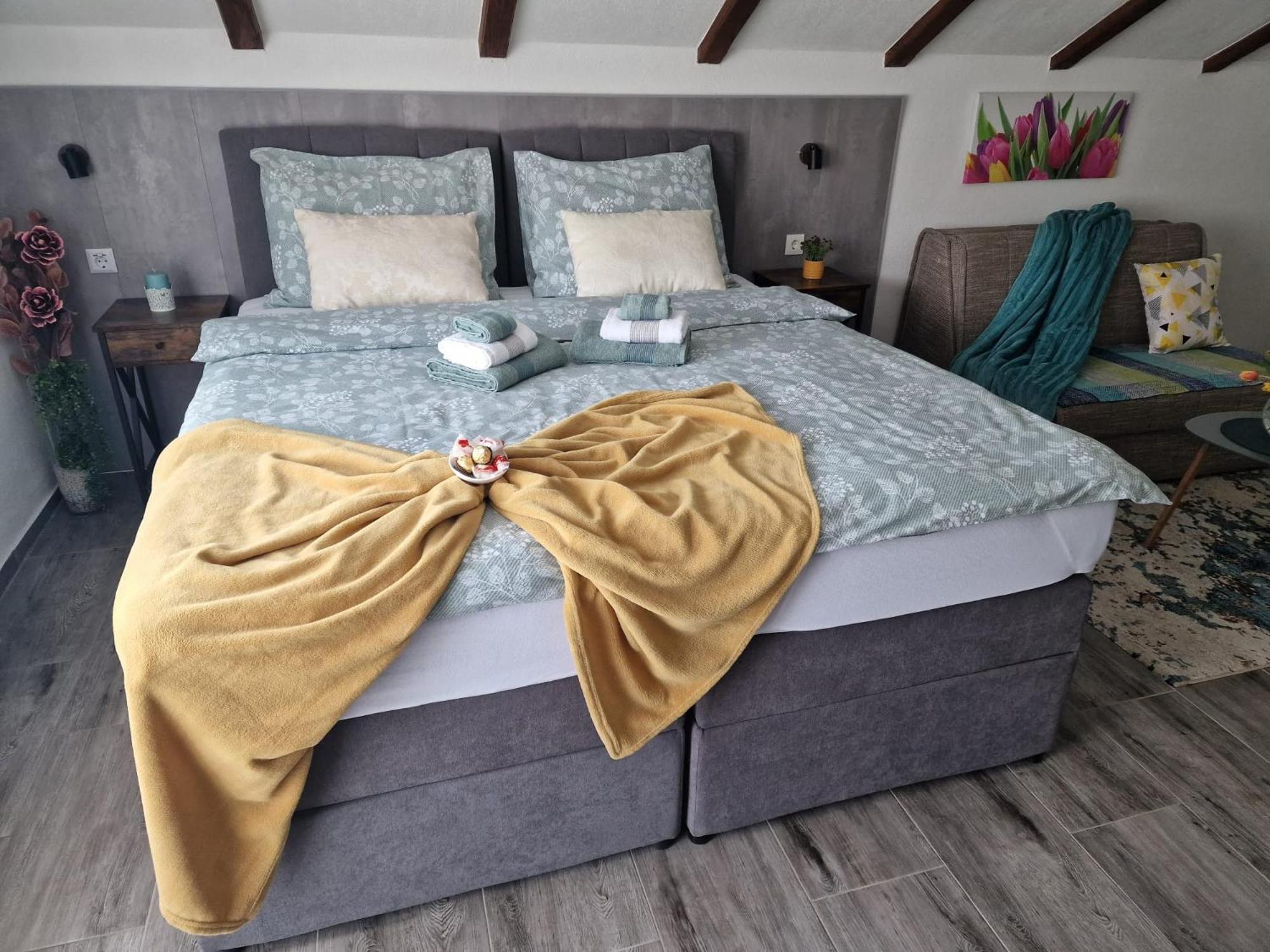 Ana Apartament Gračac